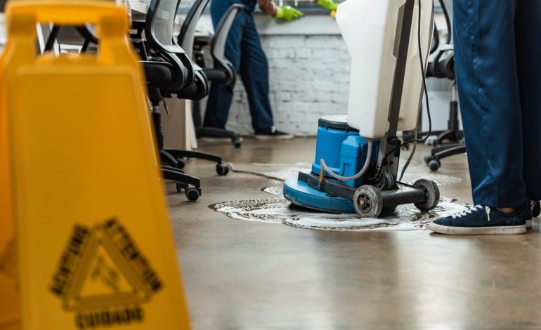 Commercial cleaning meaning: What is a commercial cleaner, and what does a commercial cleaner do?