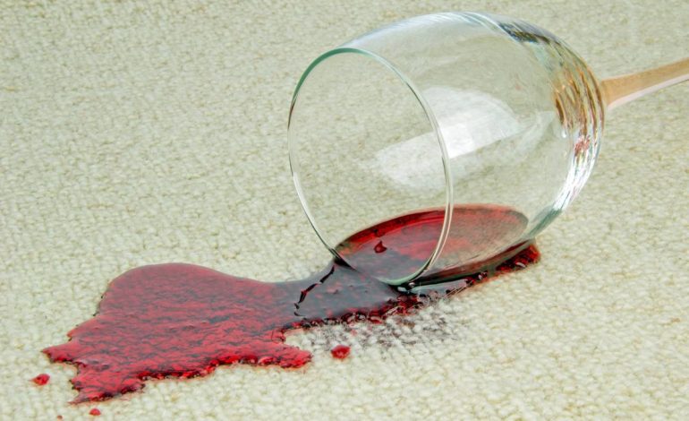 4 Methods to Clean Wine Stains on Your Carpet